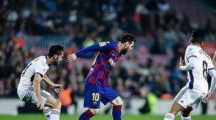 操碎心 王楚钦飞北京处理家事,3天飞3地成空中飞人.