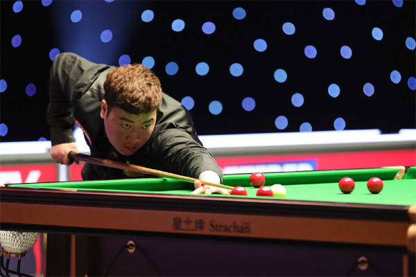 间的头球进 间的头球进